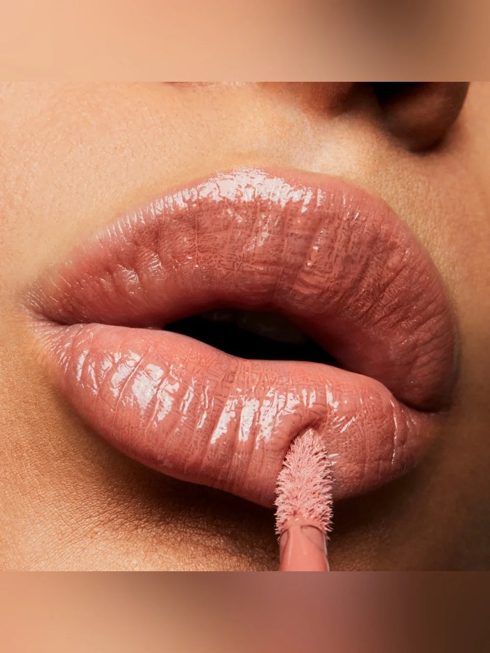 NEW✅ MAC LipGlass Lip Gloss • 309 Lust • Peachy Nude Shimmer • New in Box